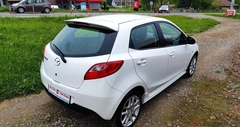 Mazda 2 cena 28999 przebieg: 81500, rok produkcji 2012 z Wieliczka małe 379